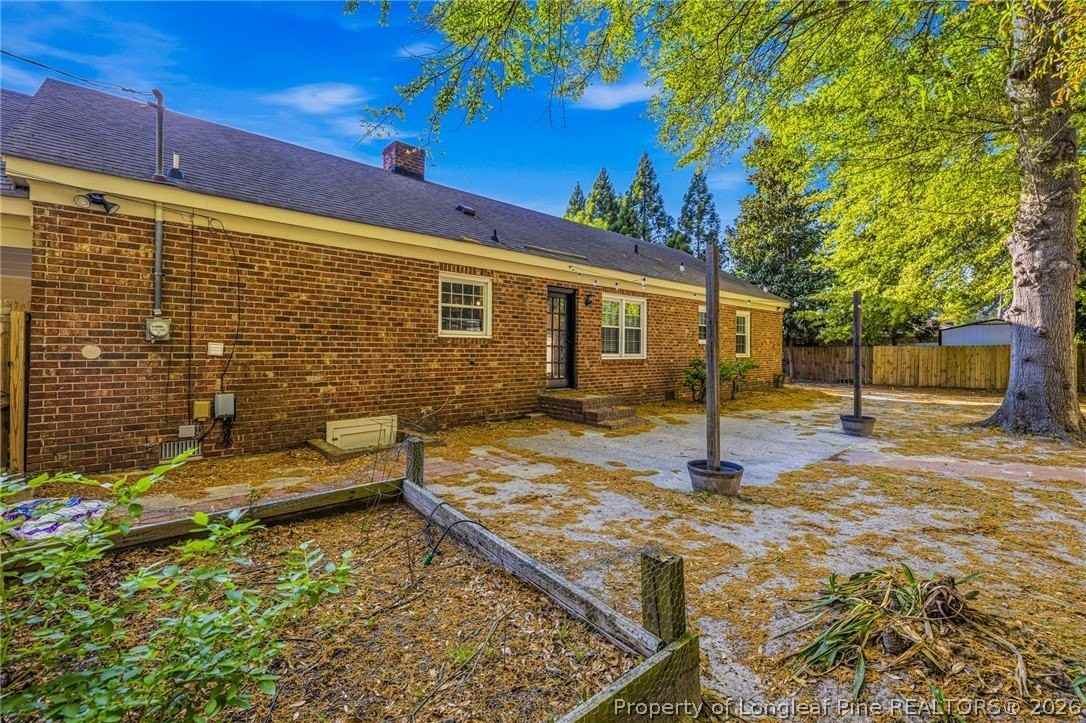 325 Northview Dr - Photo 6 of 39