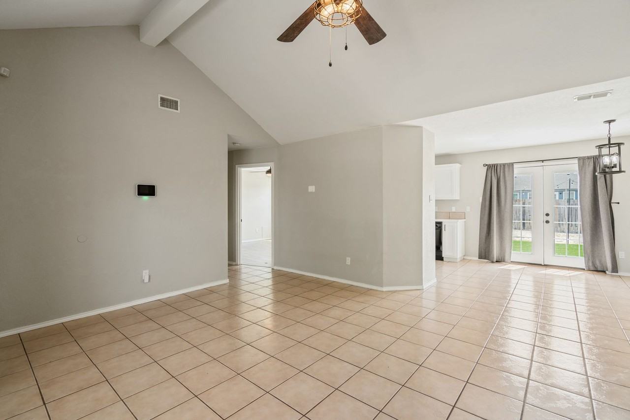 224 Vista Hermosa - Photo 5 of 24