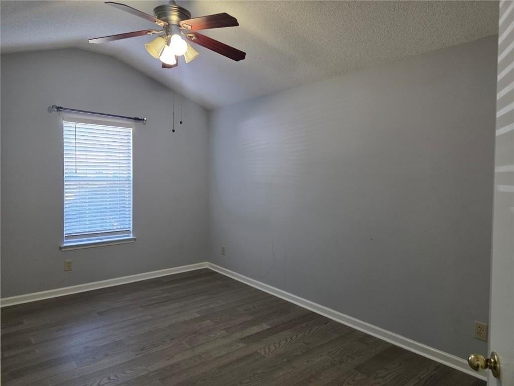 1155 Riverside Trce - Photo 7 of 21