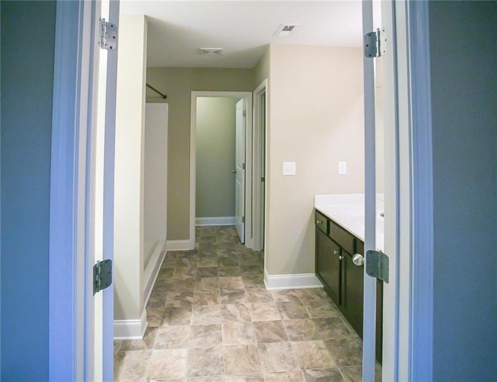 4719 Sweetwater Dr - Photo 7 of 11