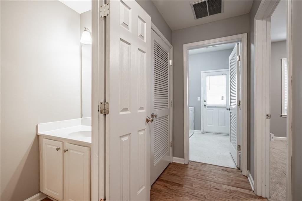 2302 Towneheights Terrace - Photo 5 of 47