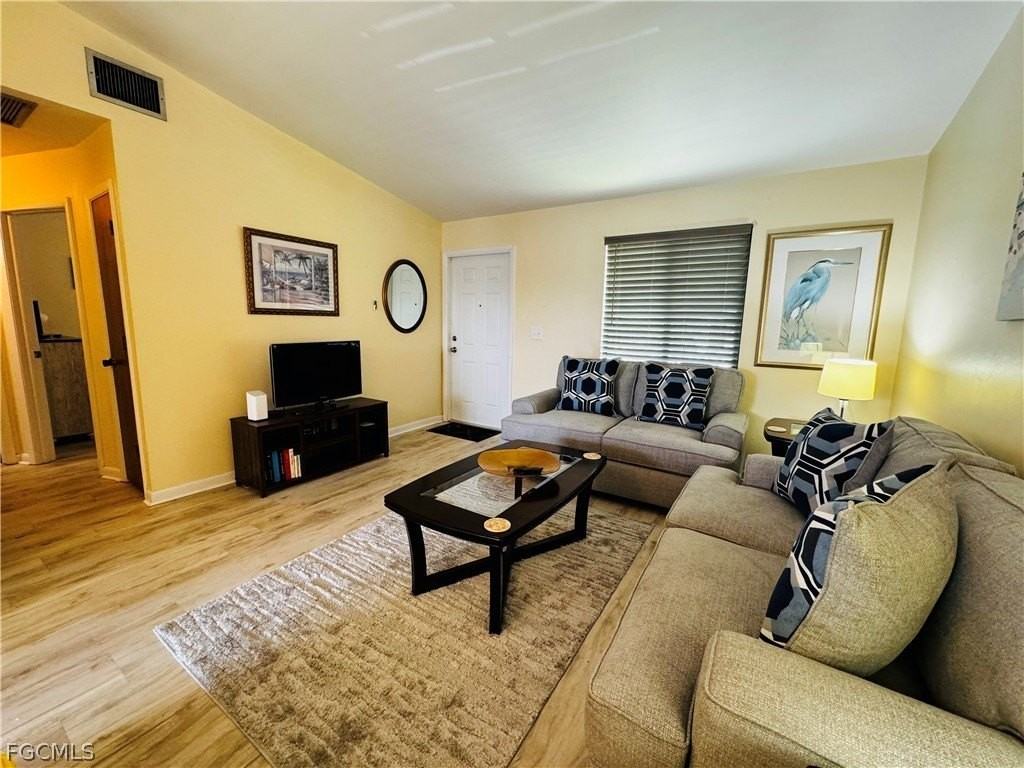 4903 Vincennes St Apt 212 - Photo 2 of 25