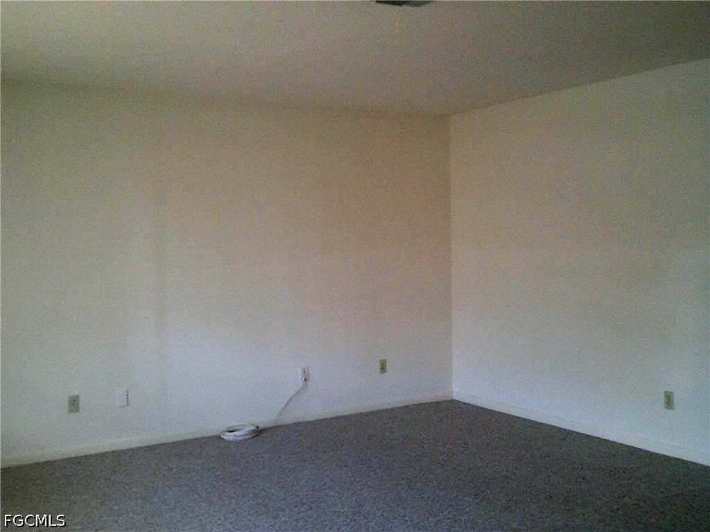 1405 Juddale St E - Photo 2 of 16