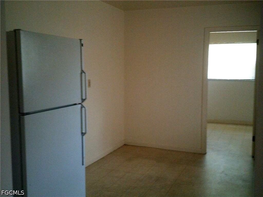 1405 Juddale St E - Photo 7 of 16