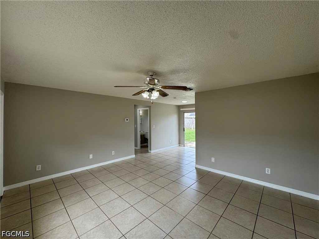 1112 Gifford Ave S - Photo 4 of 18