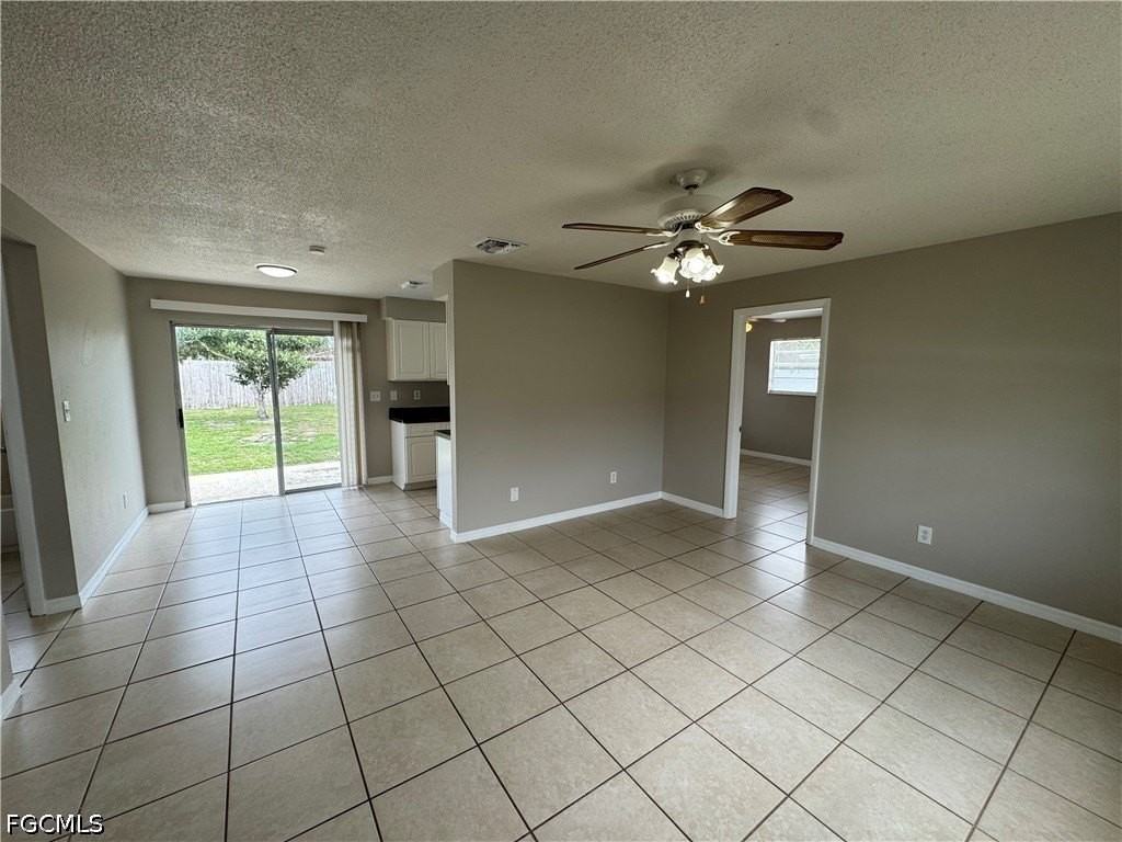 1112 Gifford Ave S - Photo 5 of 18