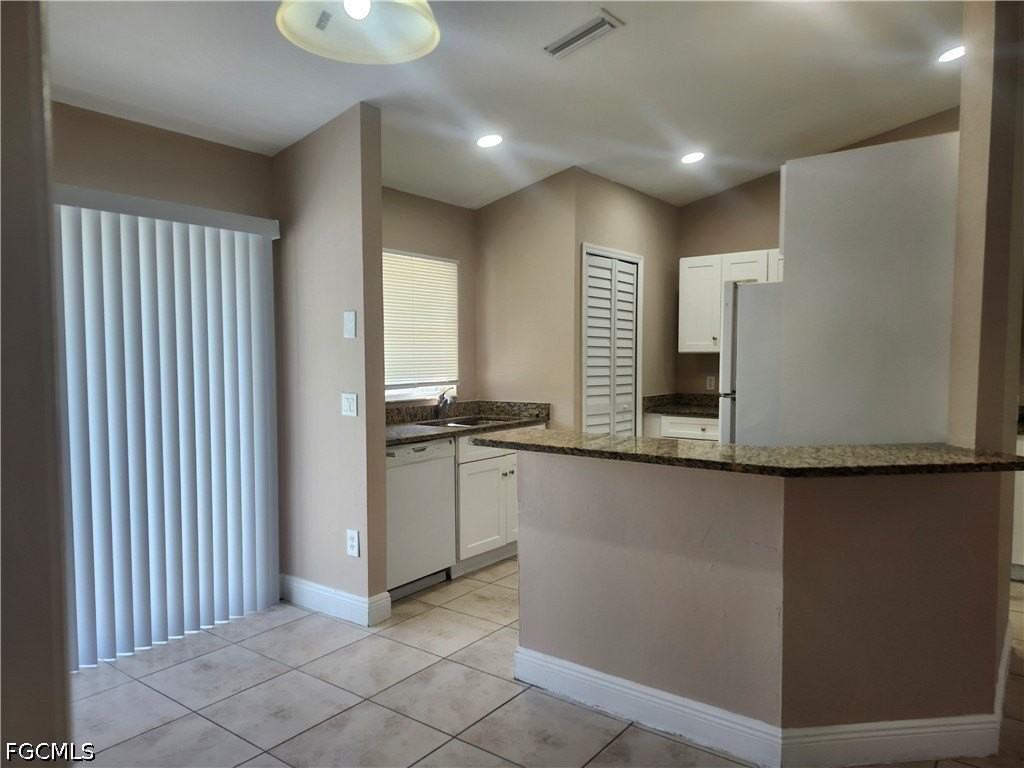 217 Hightower Ave S - Photo 4 of 18