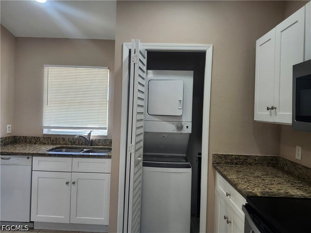 217 Hightower Ave S - Photo 7 of 18