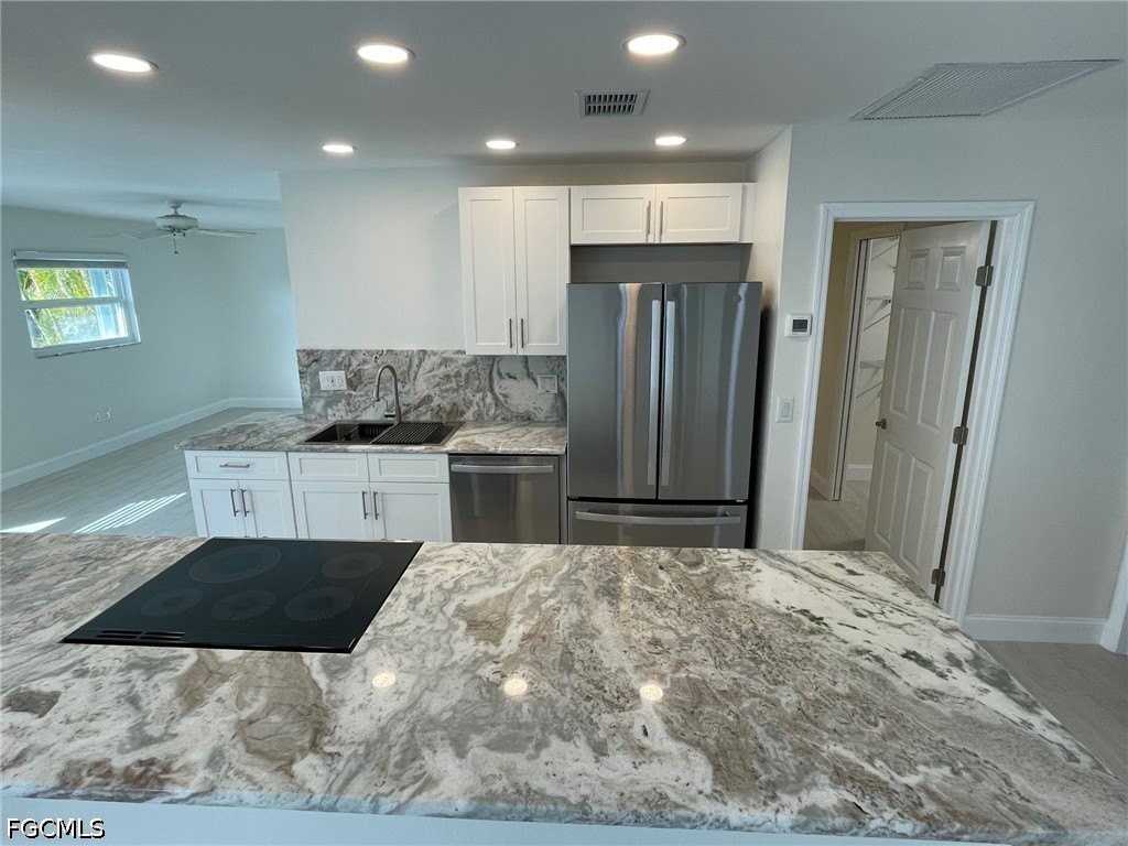 3502 Se 22nd Pl - Photo 4 of 28