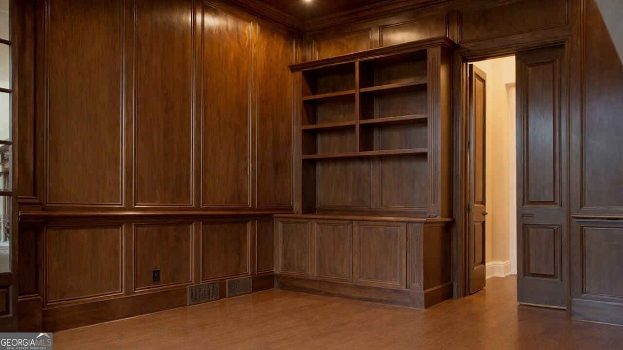 453 Londonberry Rd - Photo 6 of 24