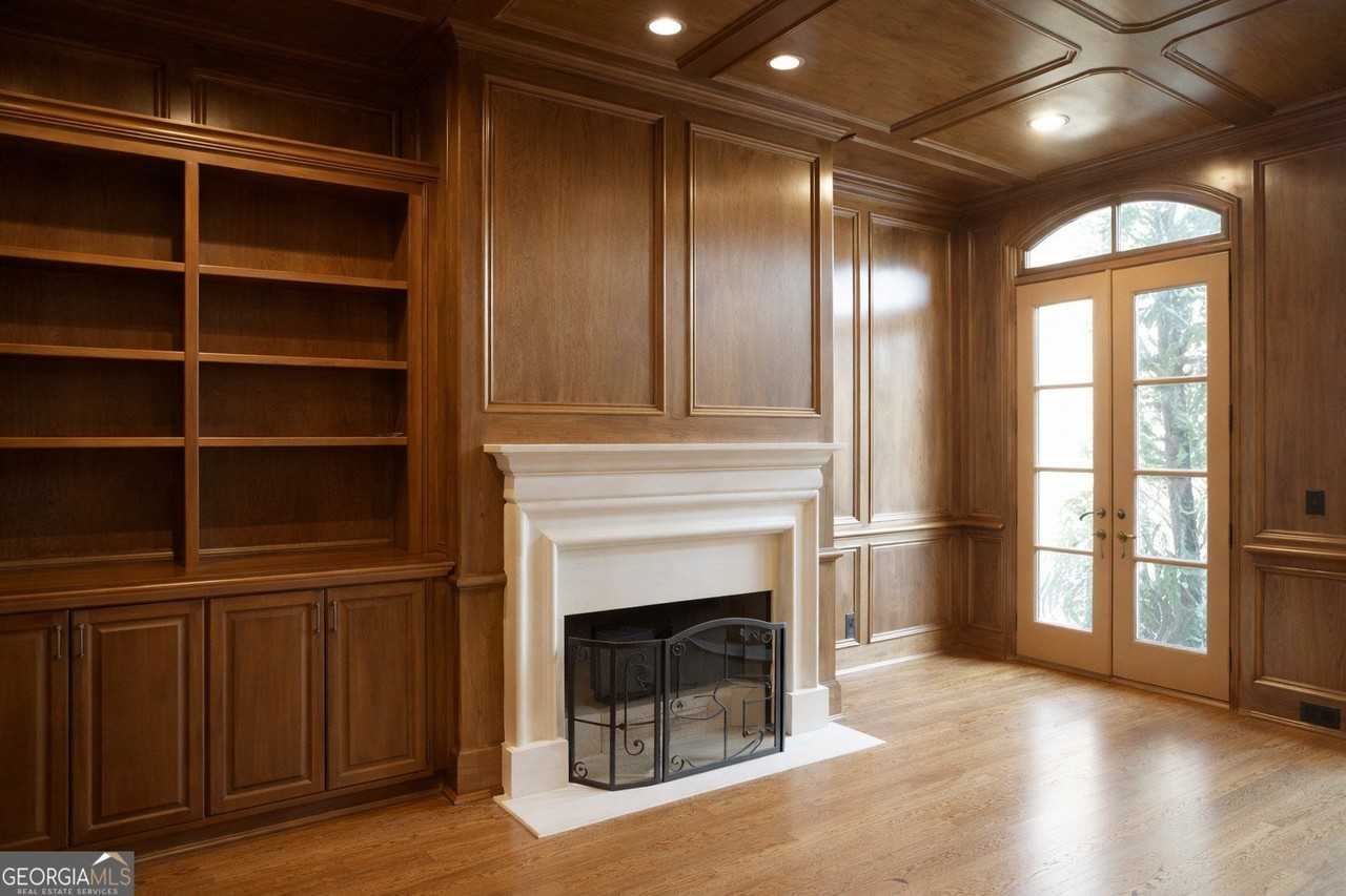 453 Londonberry Rd - Photo 7 of 24