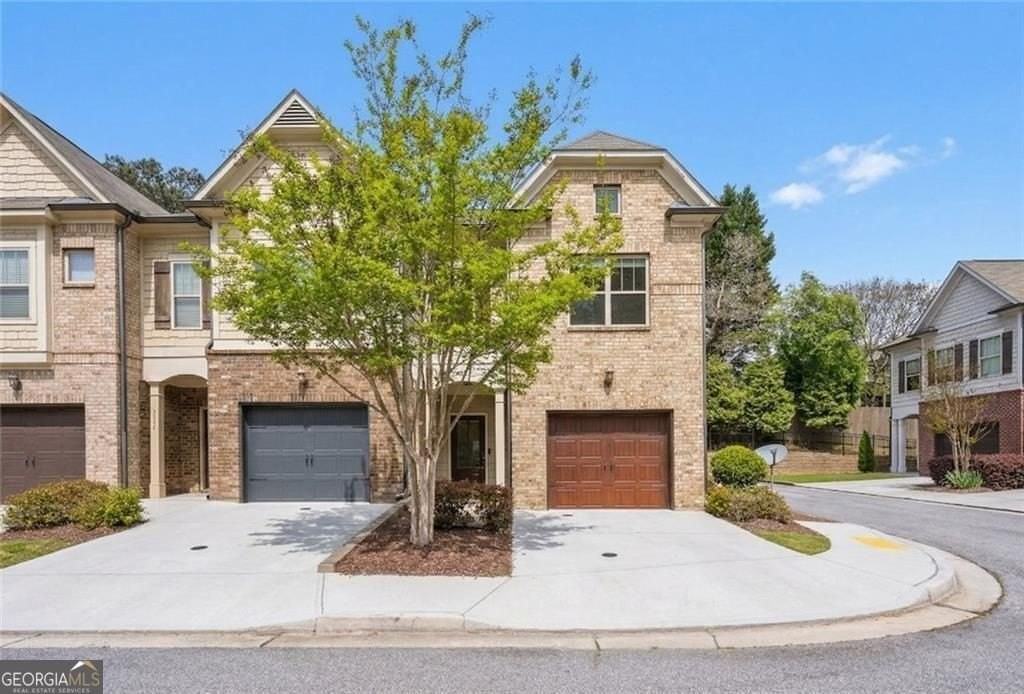 2794 Archway Ln - Photo 2 of 38