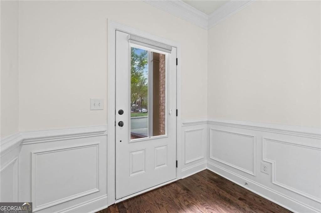 2794 Archway Ln - Photo 3 of 38