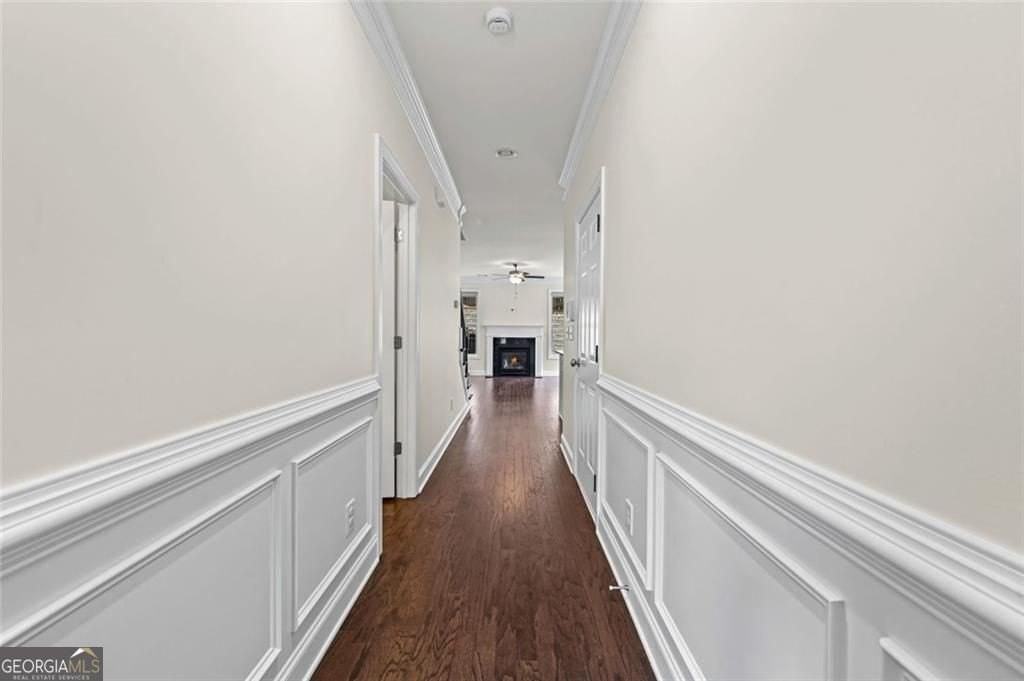 2794 Archway Ln - Photo 4 of 38