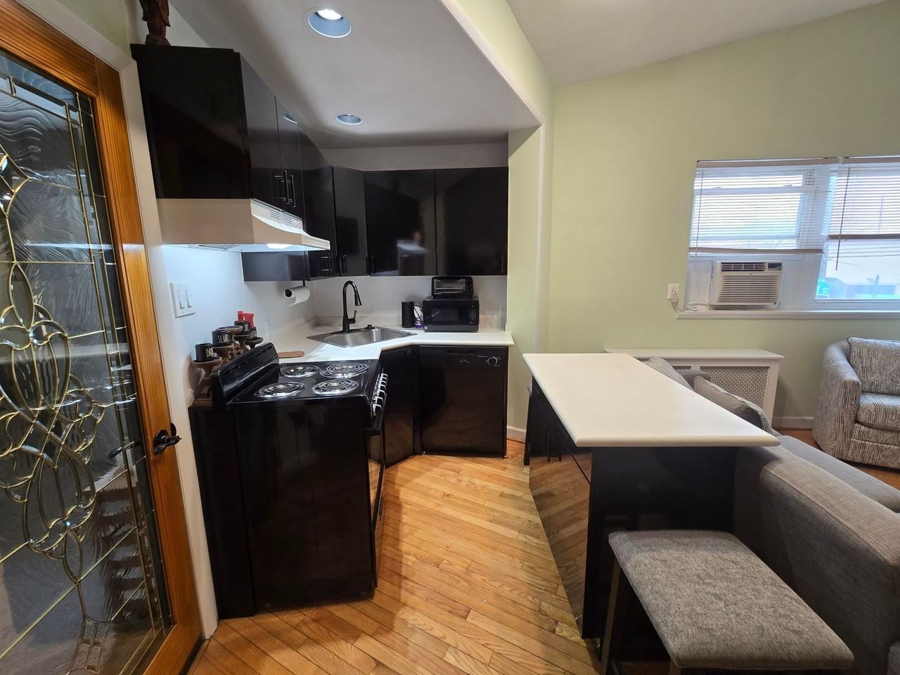 2327 S Croskey St - Photo 3 of 29