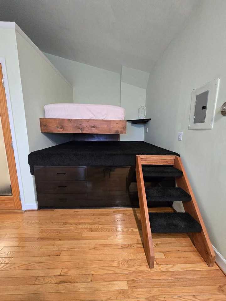 2327 S Croskey St - Photo 7 of 29