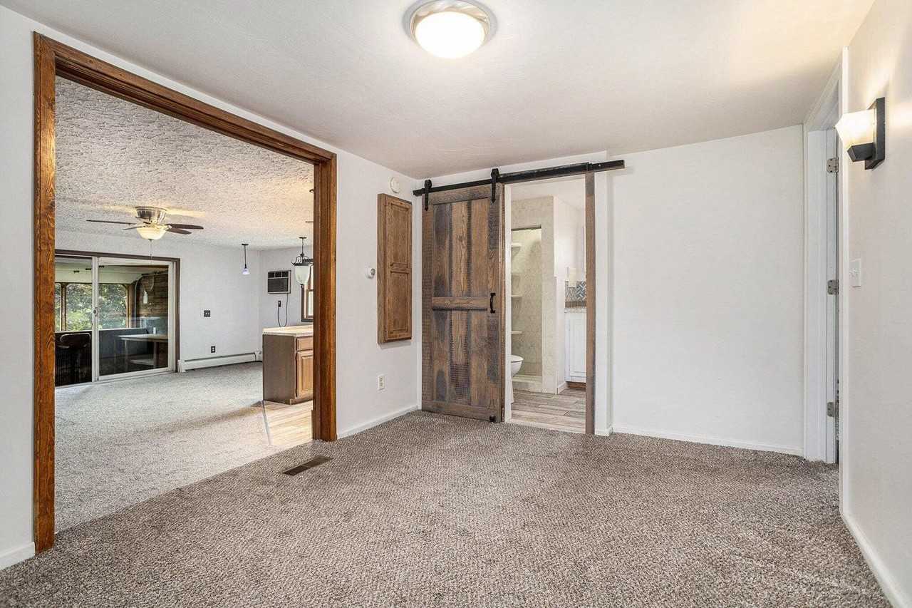 1620 N Edwards St Unit 2 - Photo 7 of 12