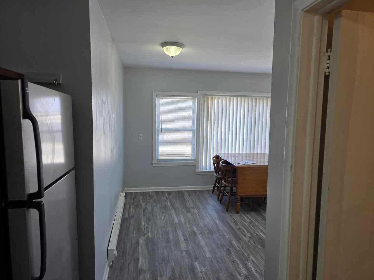 22006 N Chrysler Dr Apt 4 - Photo 2 of 18