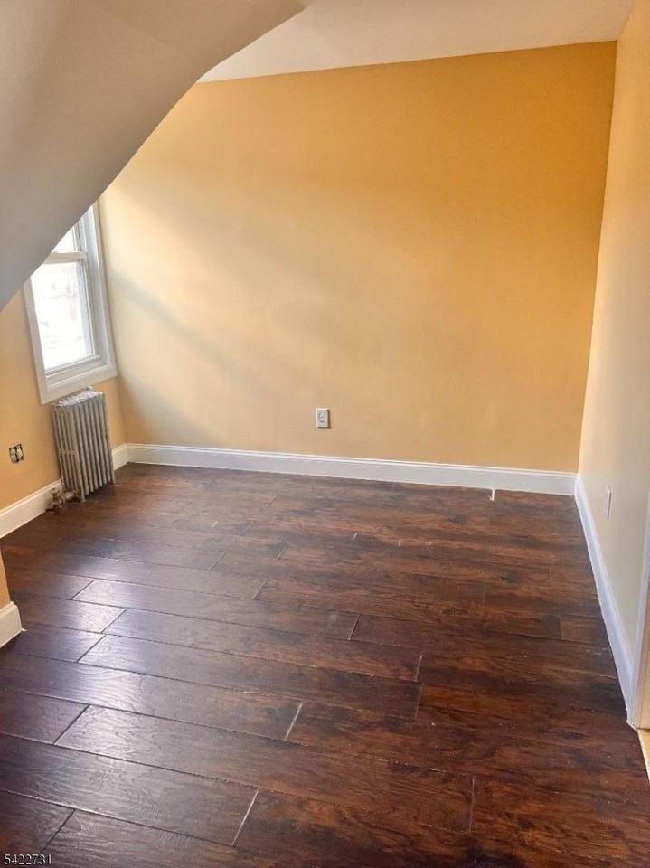 1289 Springfield Ave - Photo 6 of 10