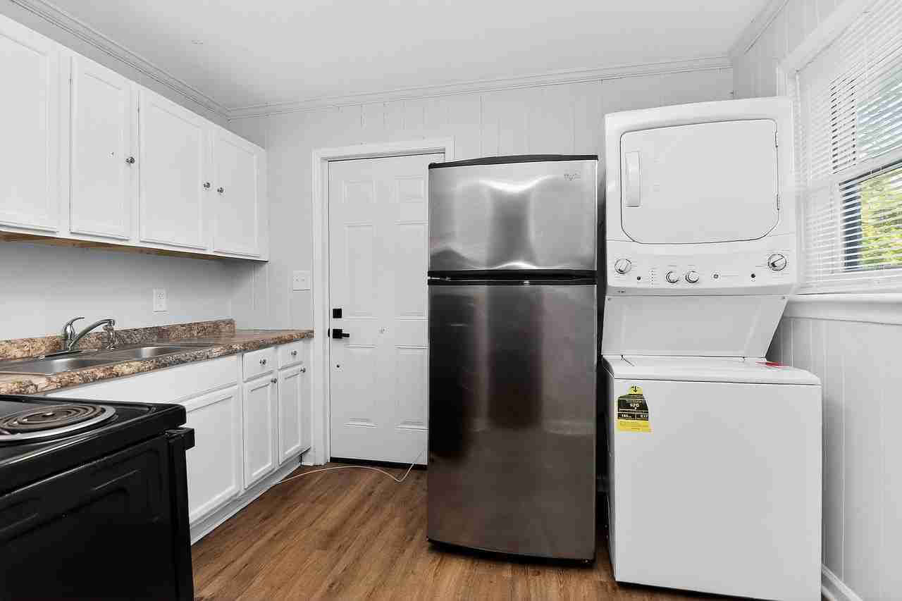 1448A Anderson St - Photo 6 of 15