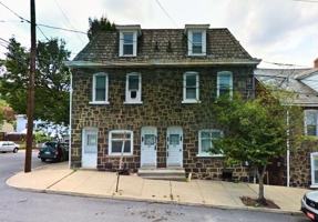 featured image of 682 Hayes St