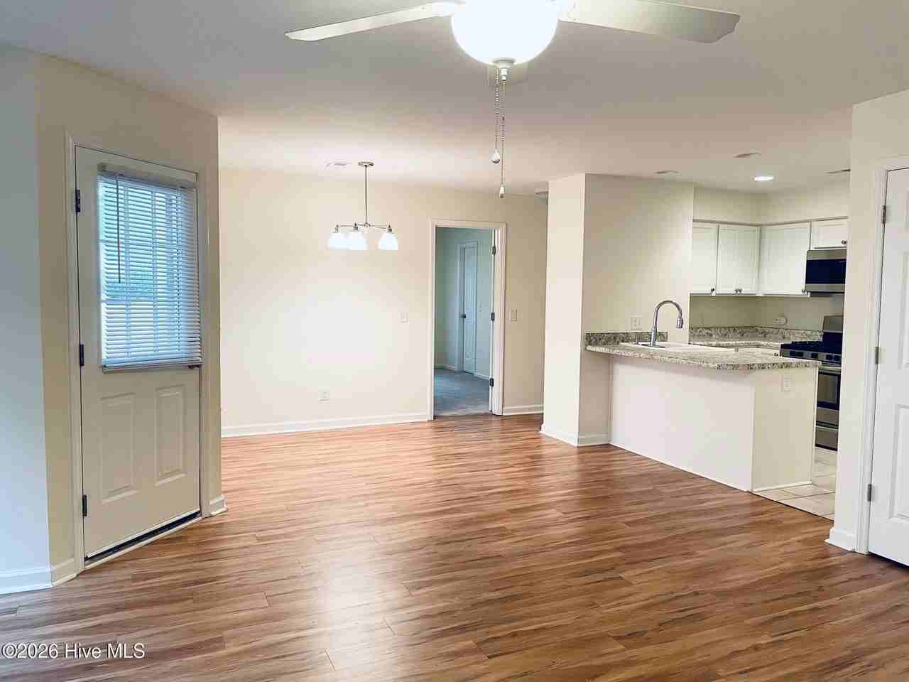 3009 Mulberry Ln Unit A - Photo 5 of 18