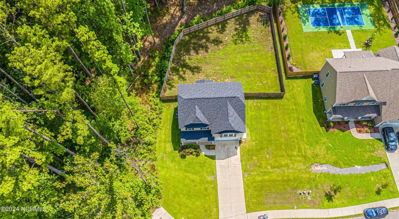 331 Glade Dr - Photo 3 of 50