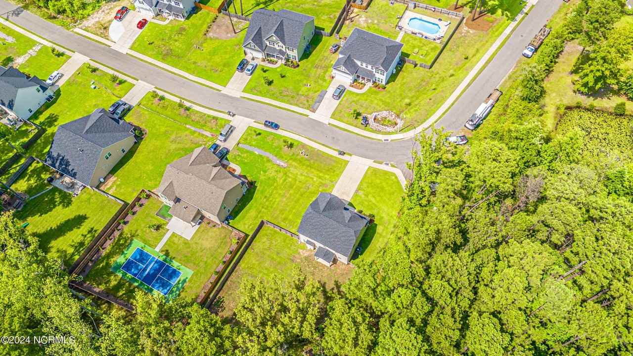 331 Glade Dr - Photo 5 of 50