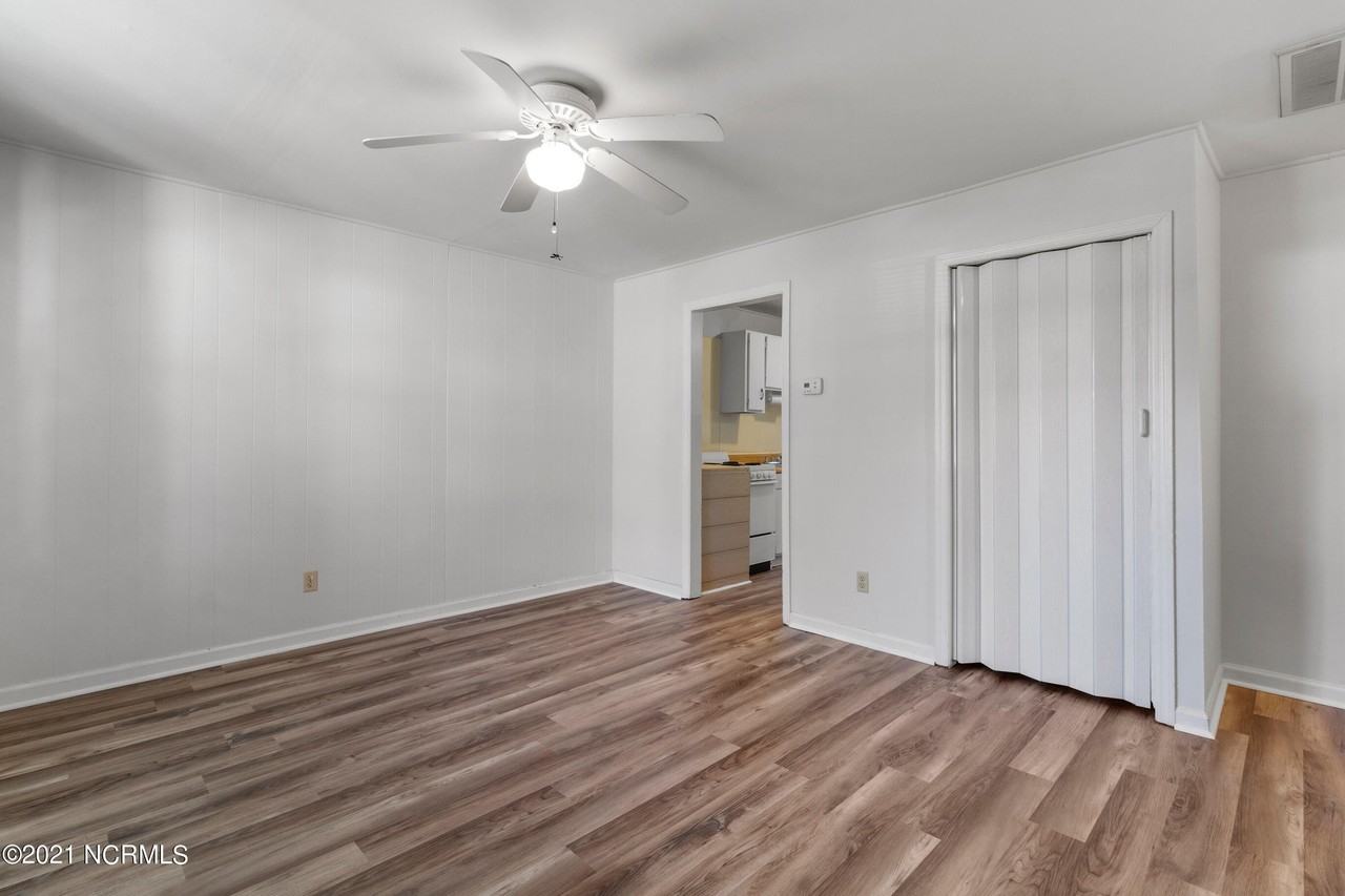 507 Elm St - Photo 3 of 18