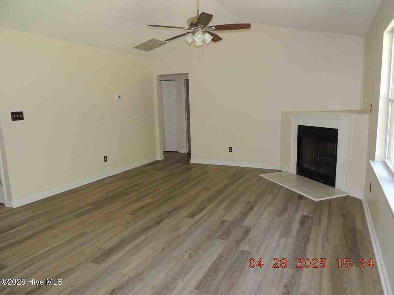 224 Natalie Ln - Photo 4 of 26