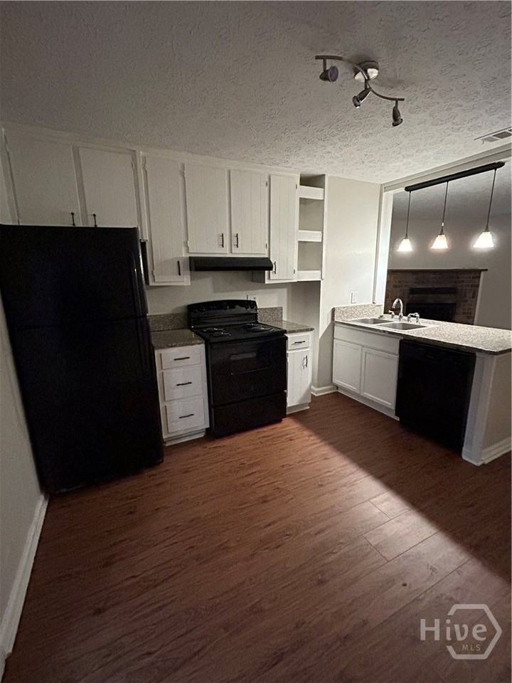 140 Windy Hill Pl - Photo 5 of 5
