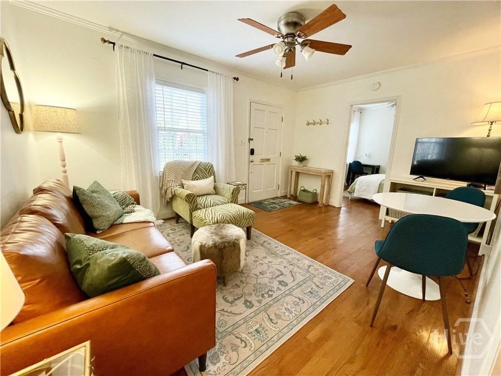 217 W Taylor St - Photo 2 of 22