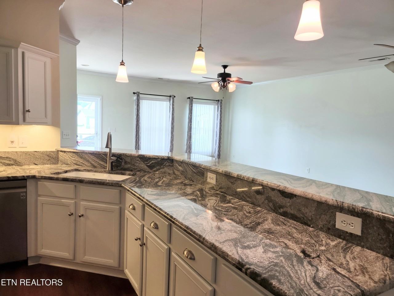 144 Hardinberry St - Photo 5 of 18