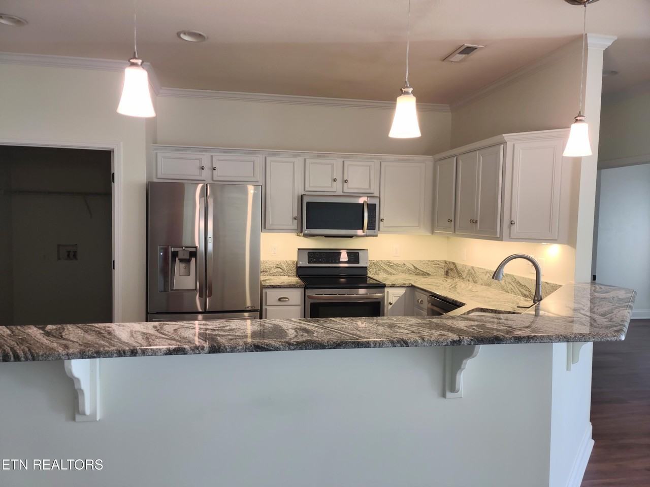 144 Hardinberry St - Photo 7 of 18