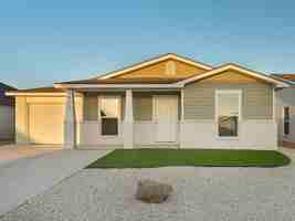 featured image of 14509 Paris Ave