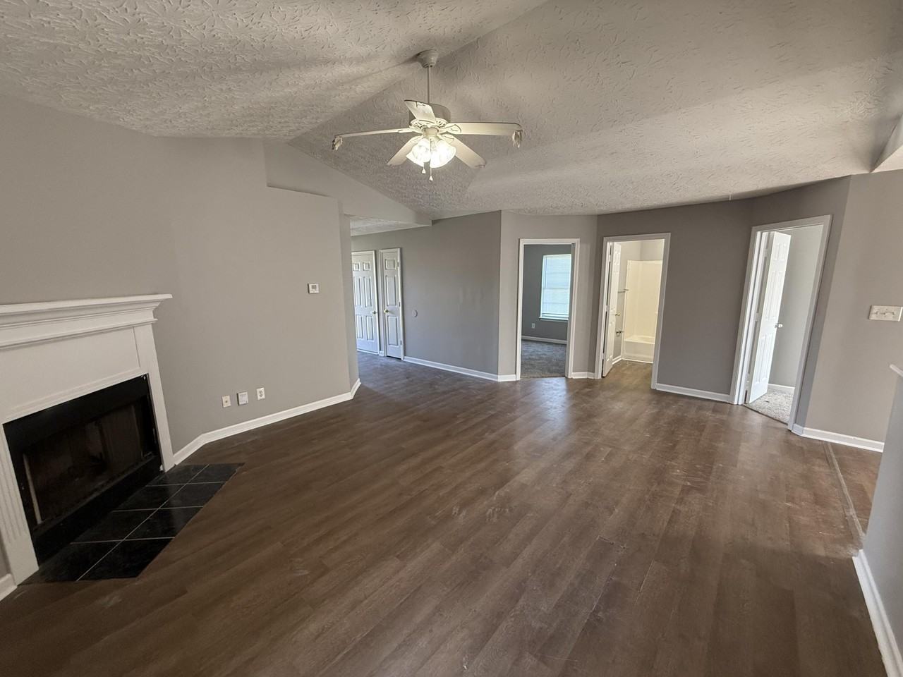 3361 Tyler Ct - Photo 6 of 12