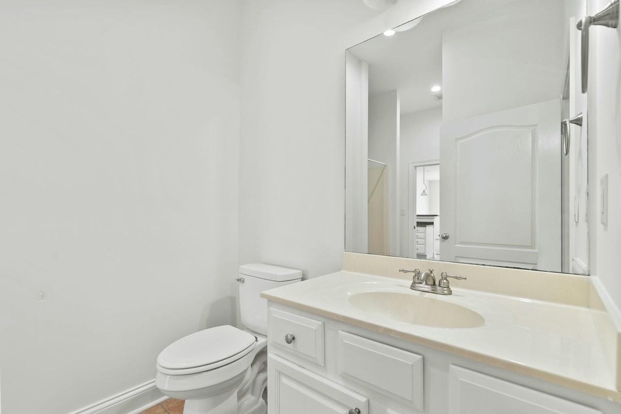 502 Regency Cir - Photo 7 of 24