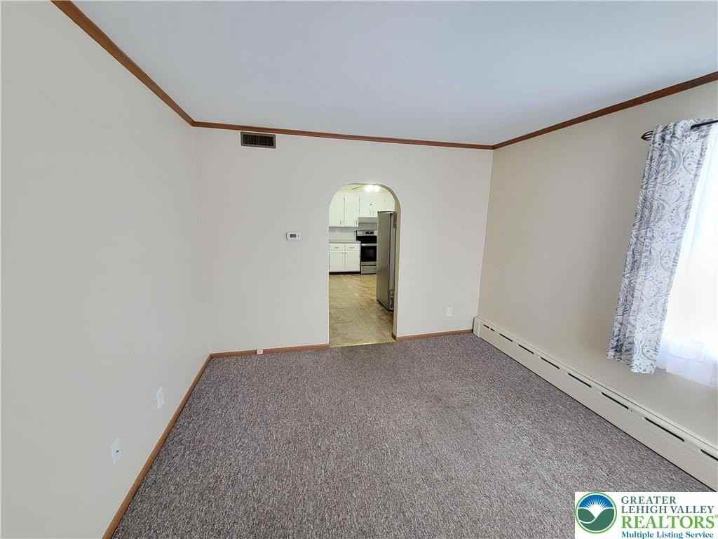 712 Chestnut St - Photo 3 of 32