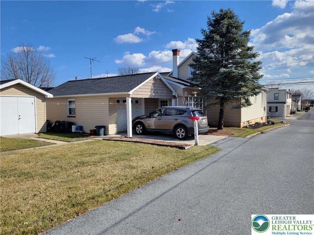 712 Chestnut St - Photo 4 of 32