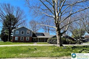 featured image of 1331 Armstrong Rd