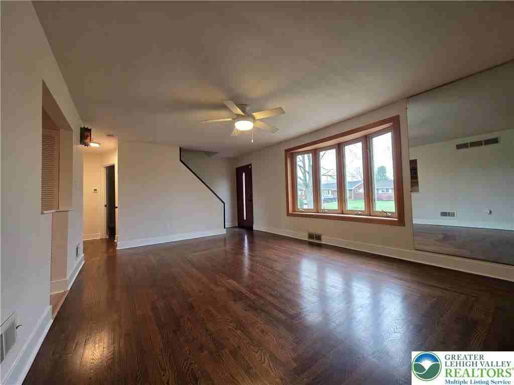 1645 Mark Twain Cir - Photo 6 of 28