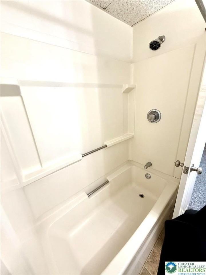 4 Belvidere St Apt 302 - Photo 6 of 9