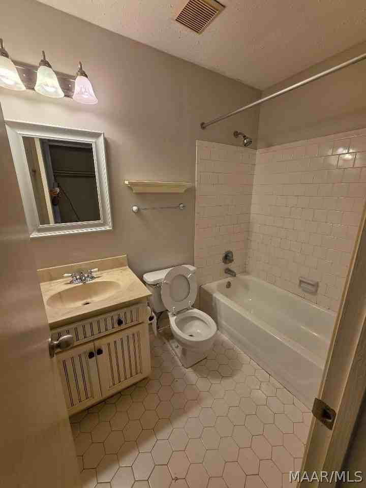 5978 Carmel Dr - Photo 6 of 7