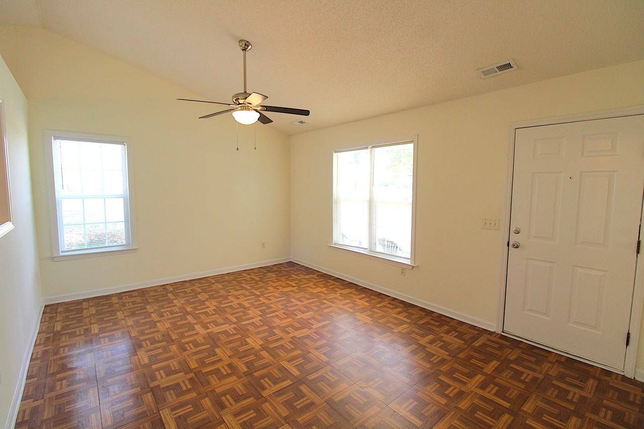 309 Hamilton St - Photo 4 of 21