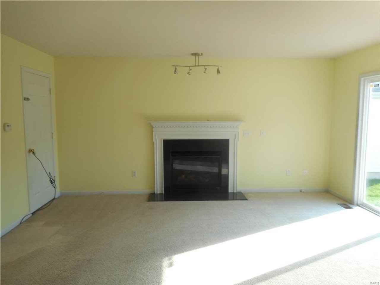 219 Hawksbury Pl - Photo 2 of 17