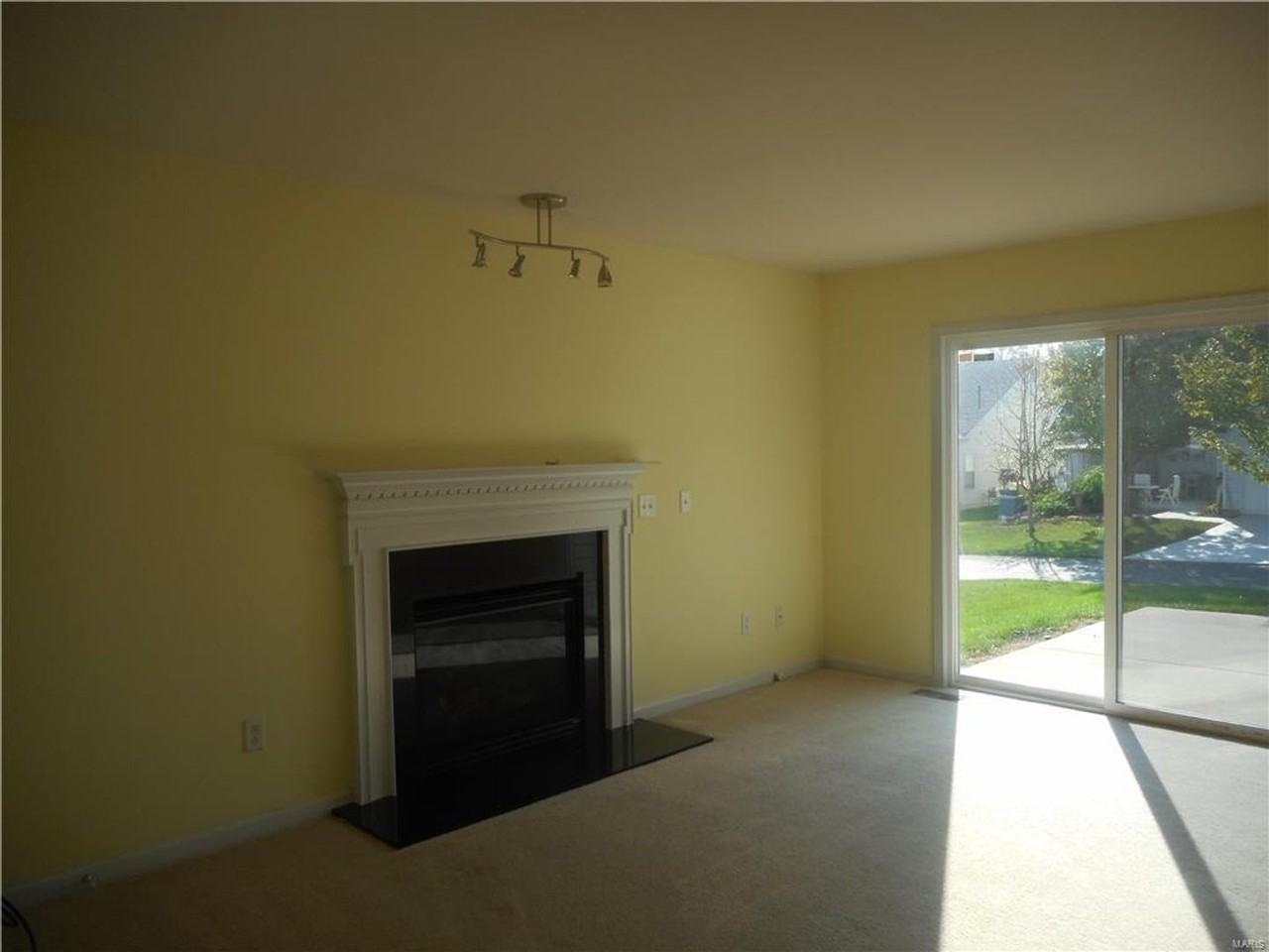 219 Hawksbury Pl - Photo 3 of 17