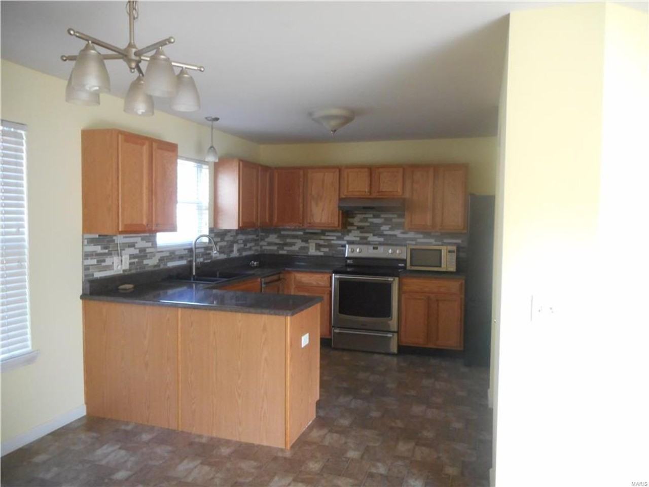 219 Hawksbury Pl - Photo 6 of 17