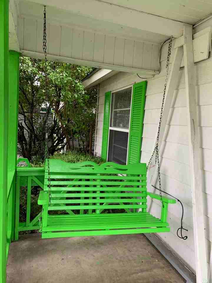 1913 Marquita St - Photo 2 of 11