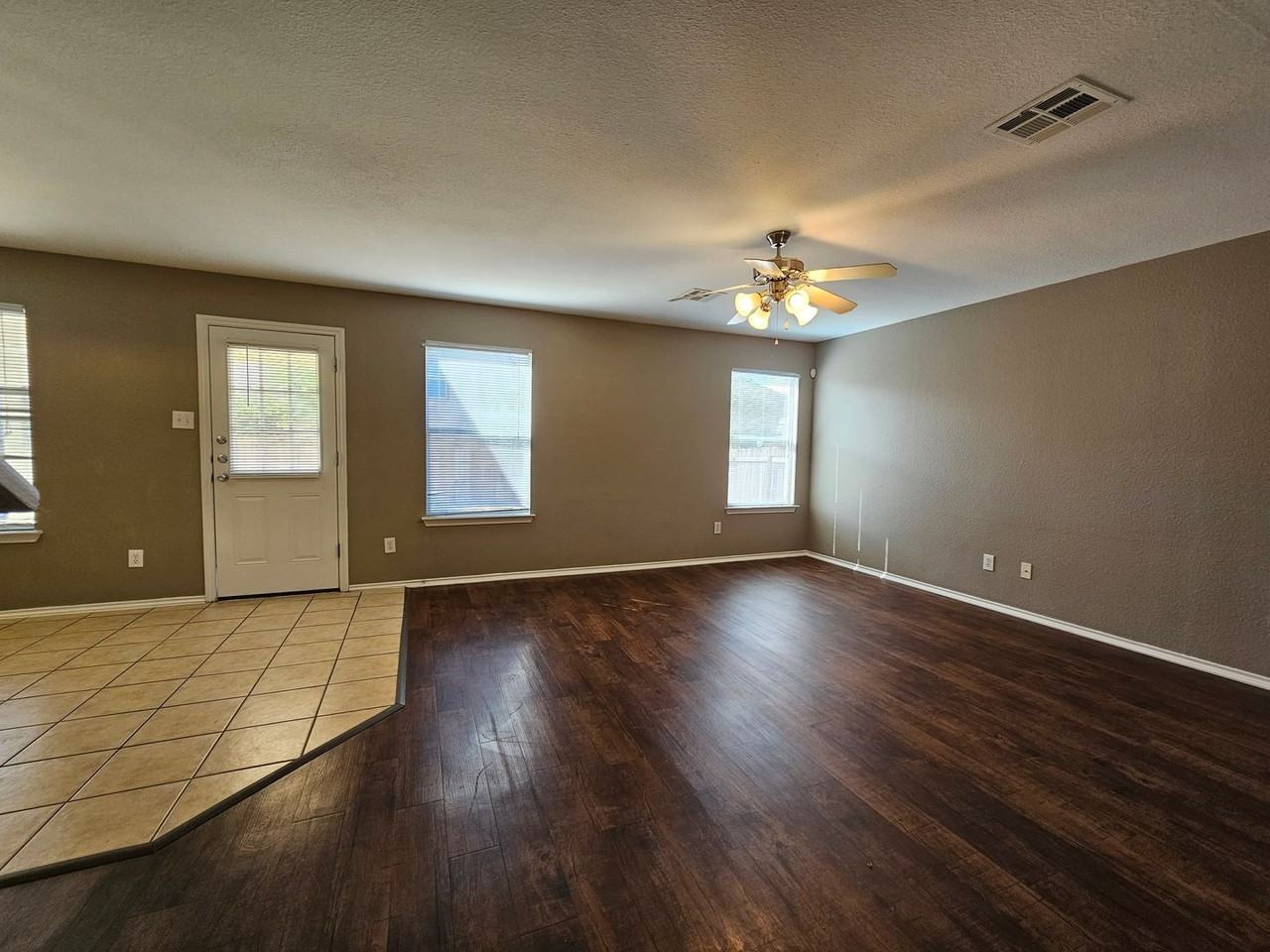 6102 Jackies Farm - Photo 4 of 22