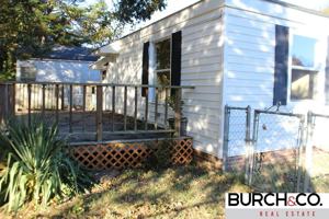 featured image of 1425 Angelus St